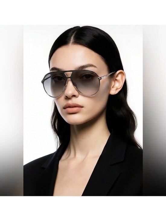 NEW AUTHENTIC Tom Ford Silver Aviator Sunglasses TF1060 16B main image 4